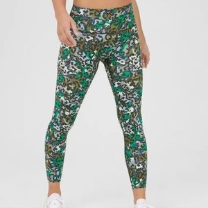 Offline by Aerie size small printed high waisted leggings XL